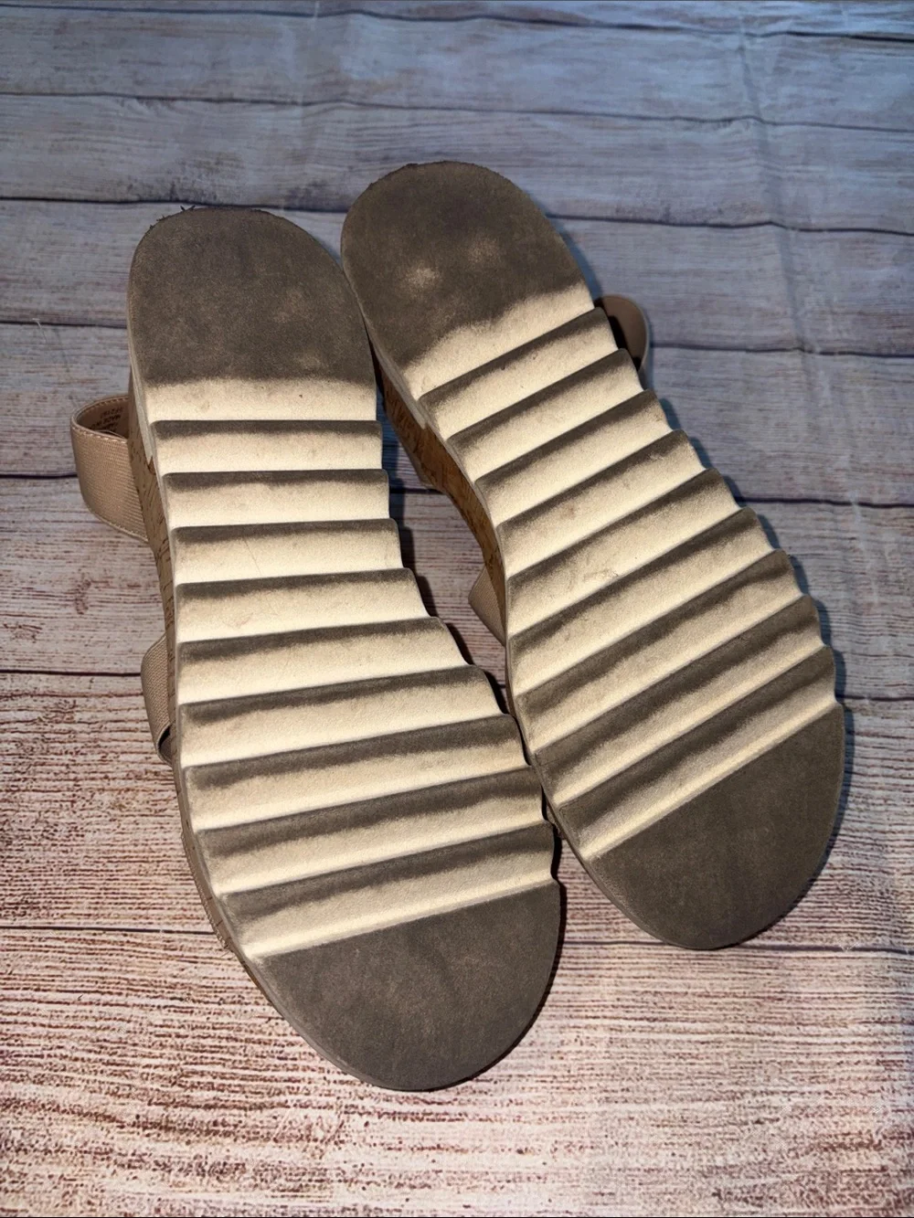 Steve Madden Beige Elastic-Strap Wedge Sandals Size 8M